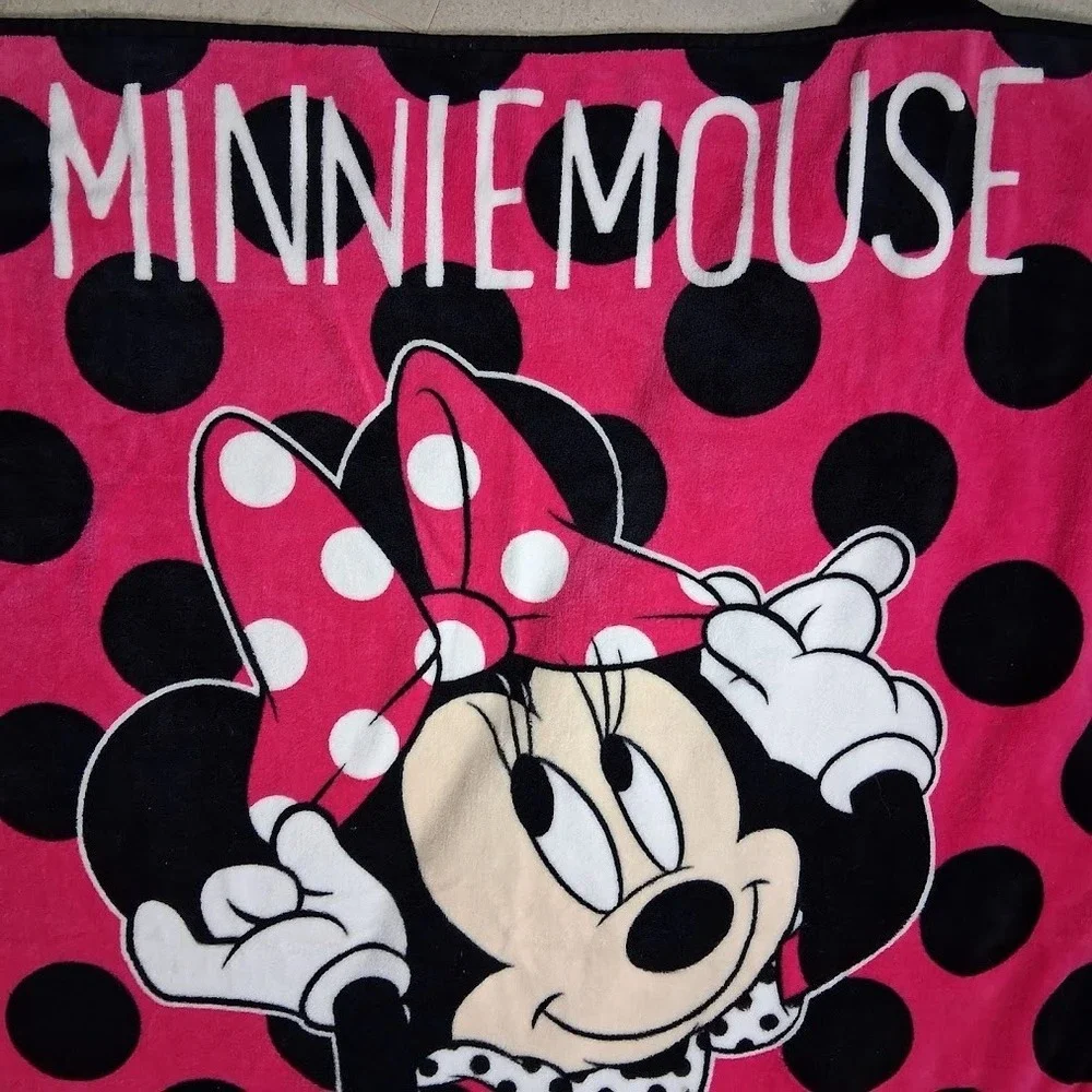 Disney Pink Black Polka Dot Minnie Mouse Fleece Throw Blanket 45x60 Soft Toddler